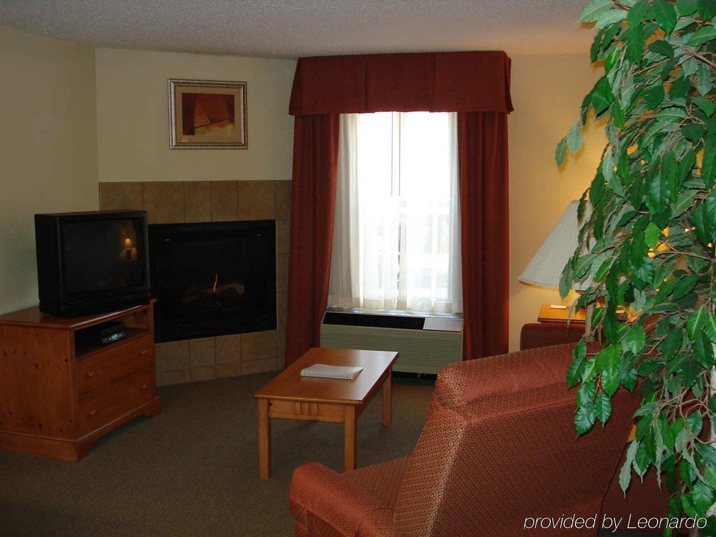 Hampton Inn & Suites Chapel Hill/Durham Habitación foto